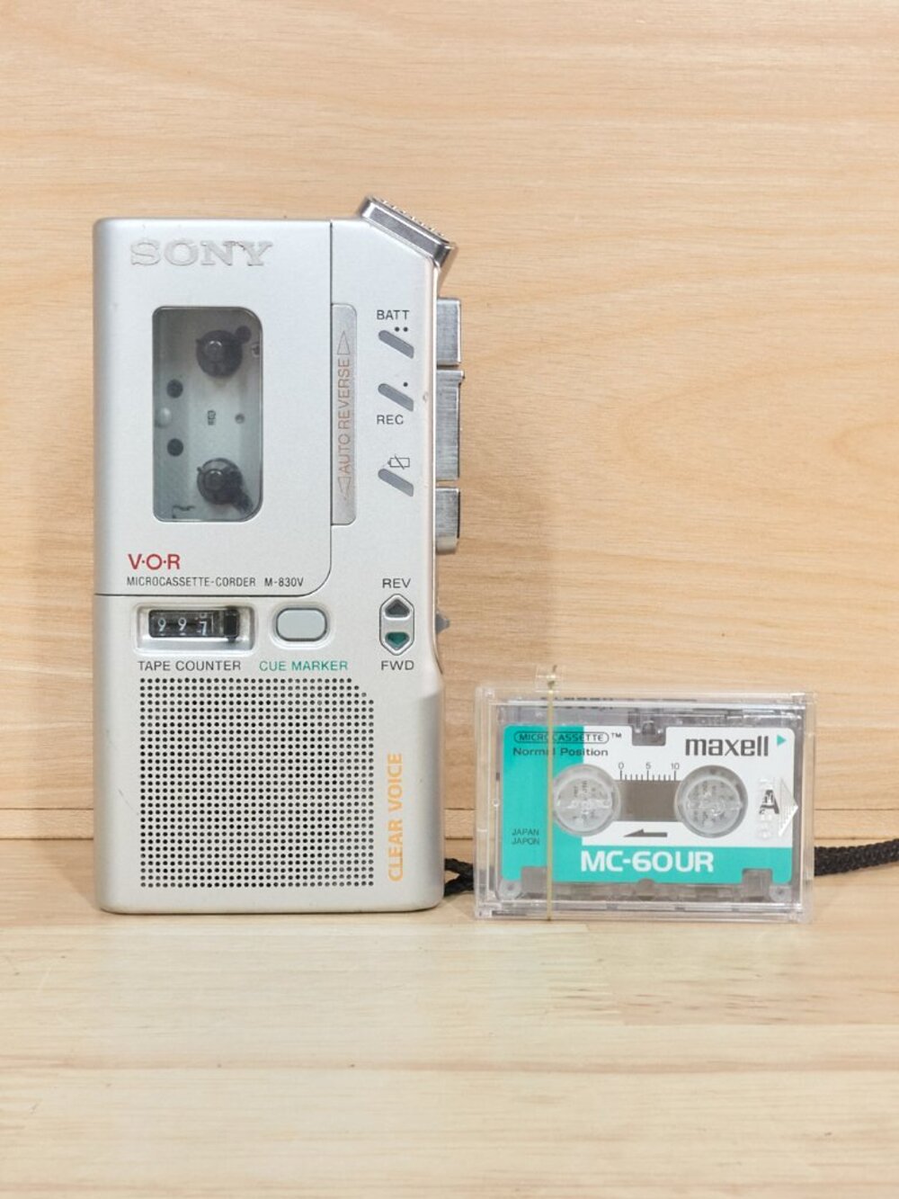 Sony M-830V Microcassette Voice Recorder VOR Auto Reverse Tested Working